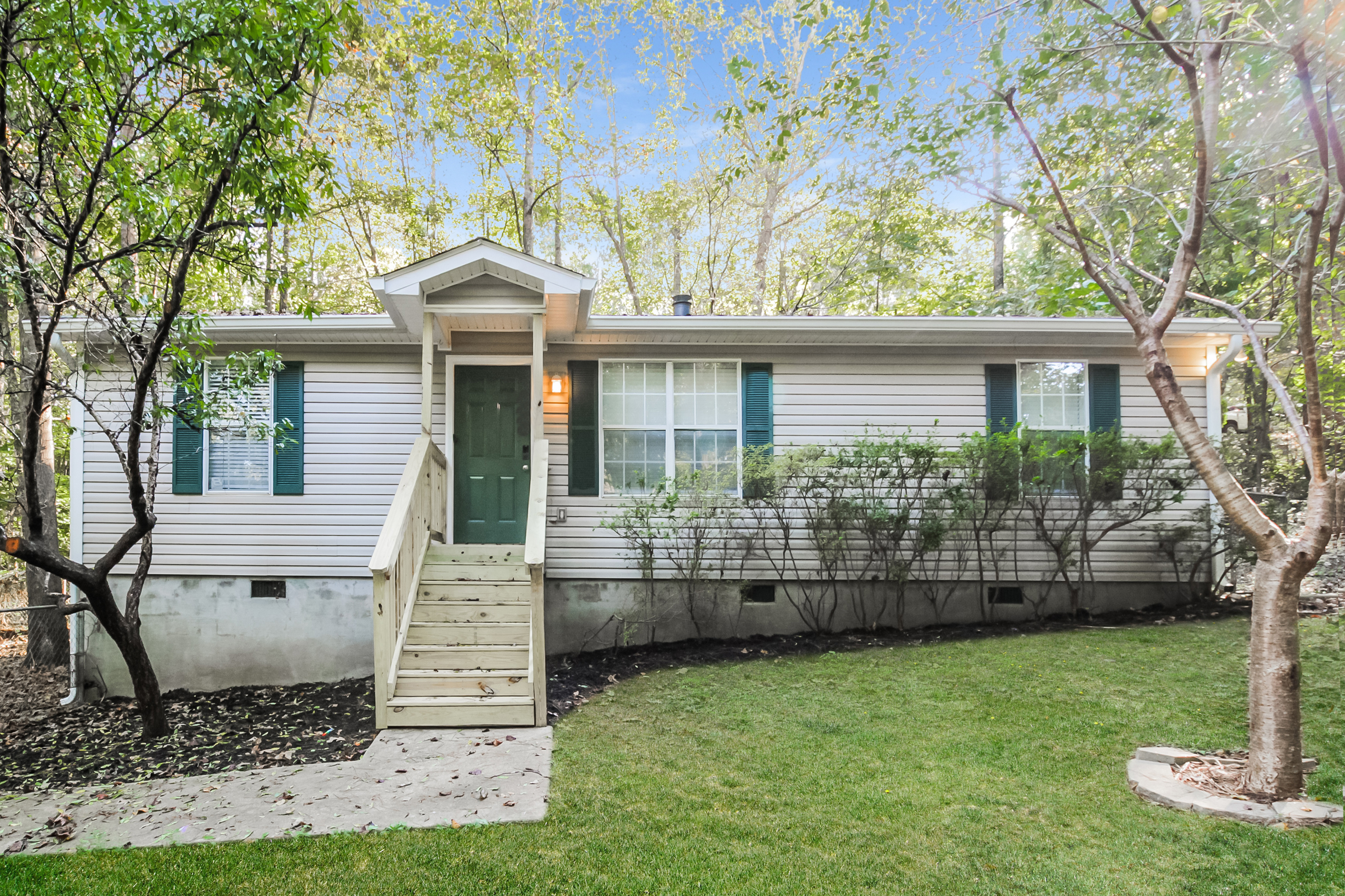 42 Swan Hiram, GA 30141